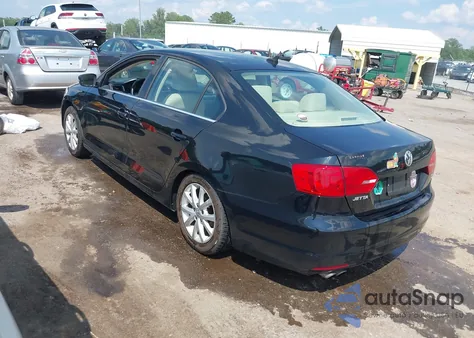 2014 Volkswagen Jetta 1.8T Se z USA, uszkodzony, nr VIN 3VWD17AJ6EM386018